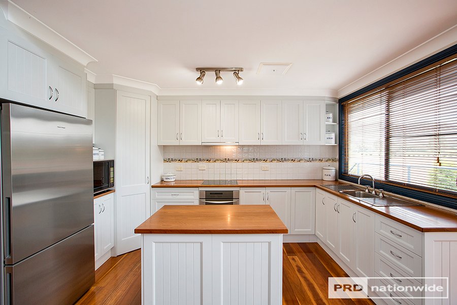 221-259 King George V Avenue TAMWORTH 9