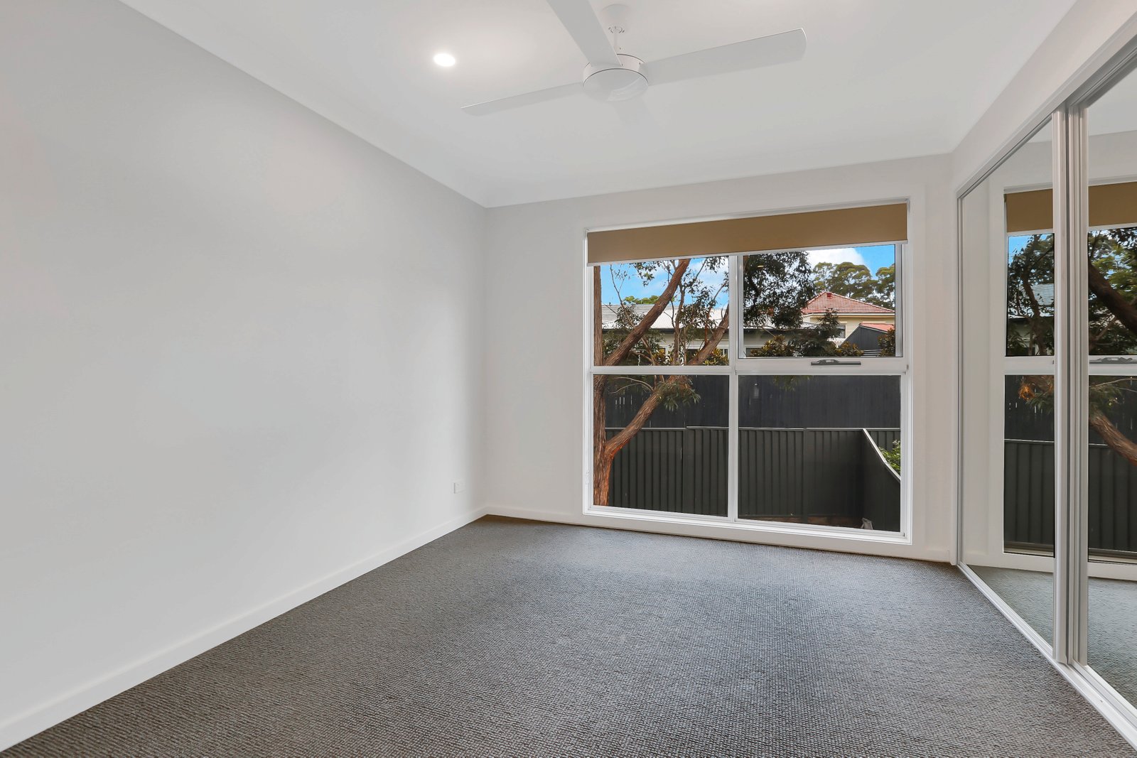 2/21 Avondale Road DAPTO 5
