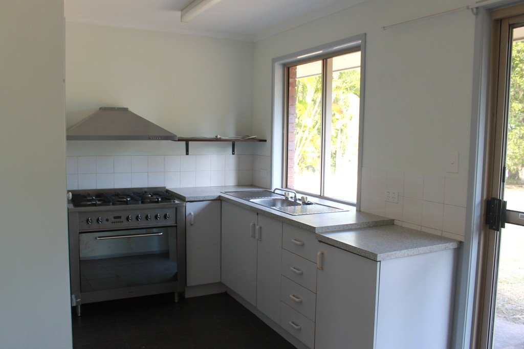 221 Bells Road RODDS BAY 9