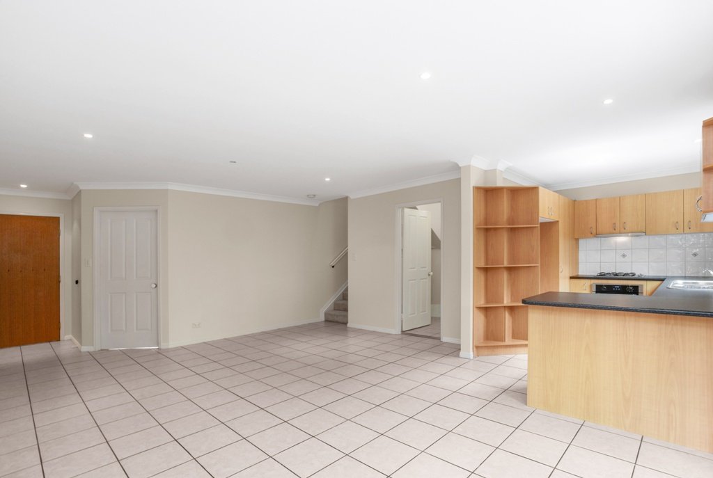2/21 Broughton Road KEDRON 3