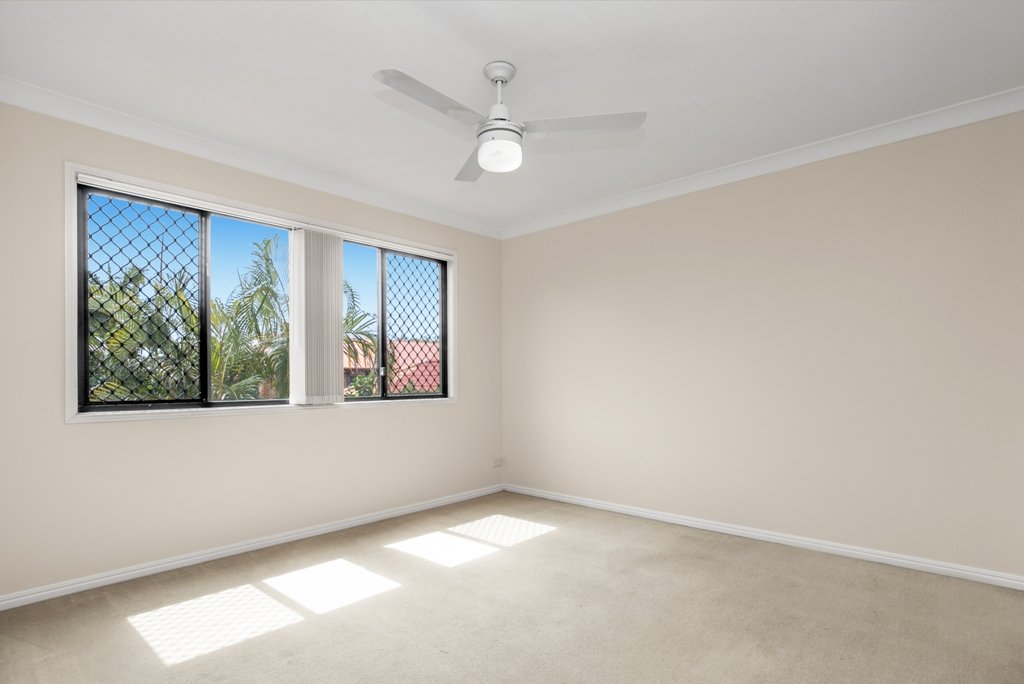 2/21 Broughton Road KEDRON 8