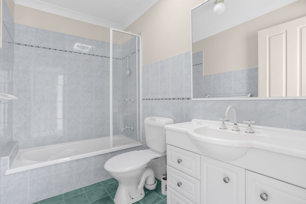 2/21 Broughton Road KEDRON 9