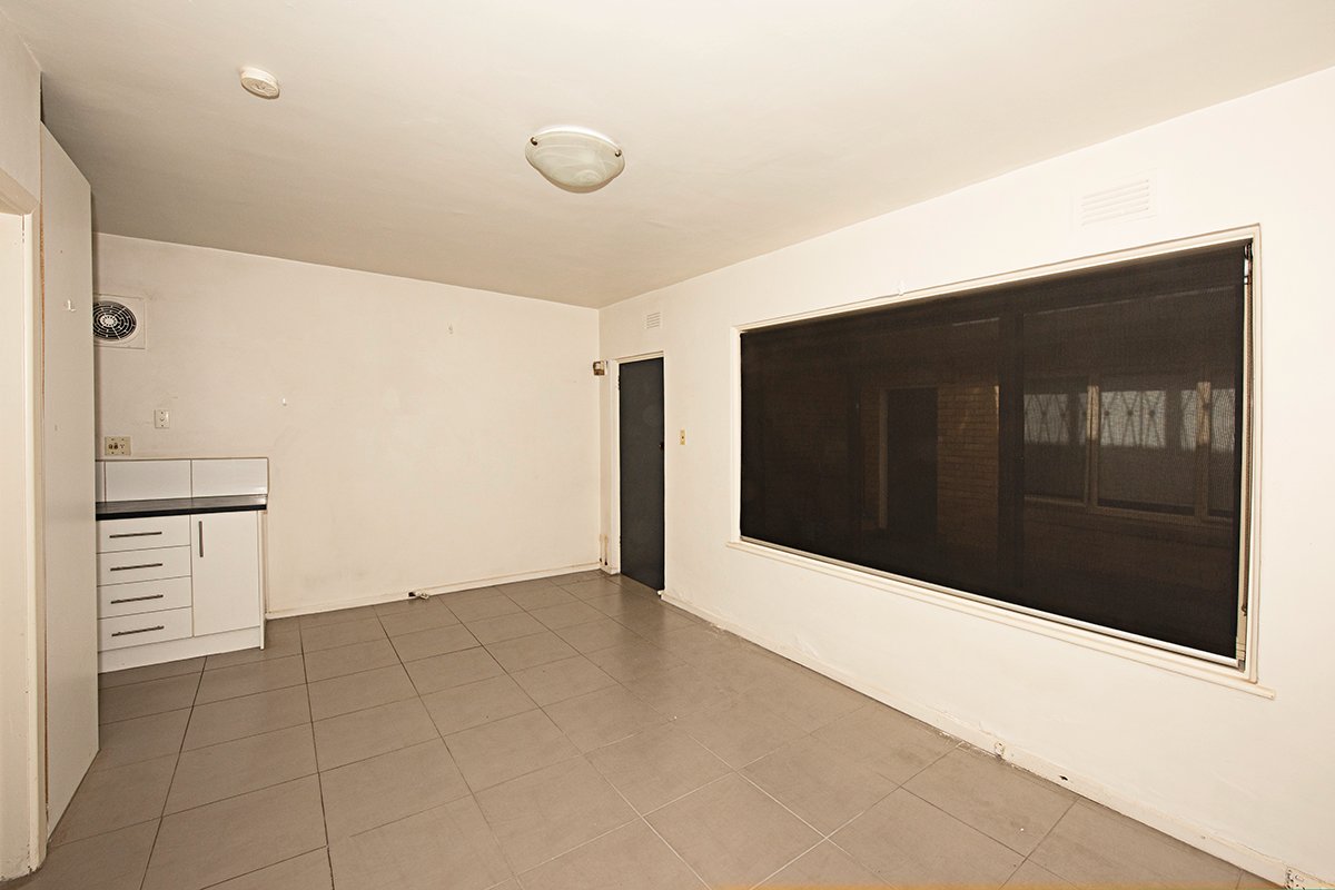 Gallery: 2/21 Chusan Street