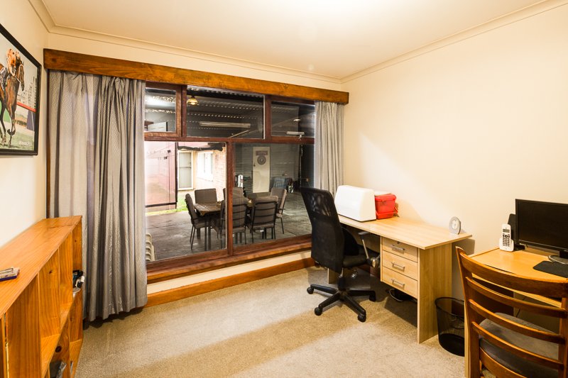 221 Clyde Street SOLDIERS HILL 9