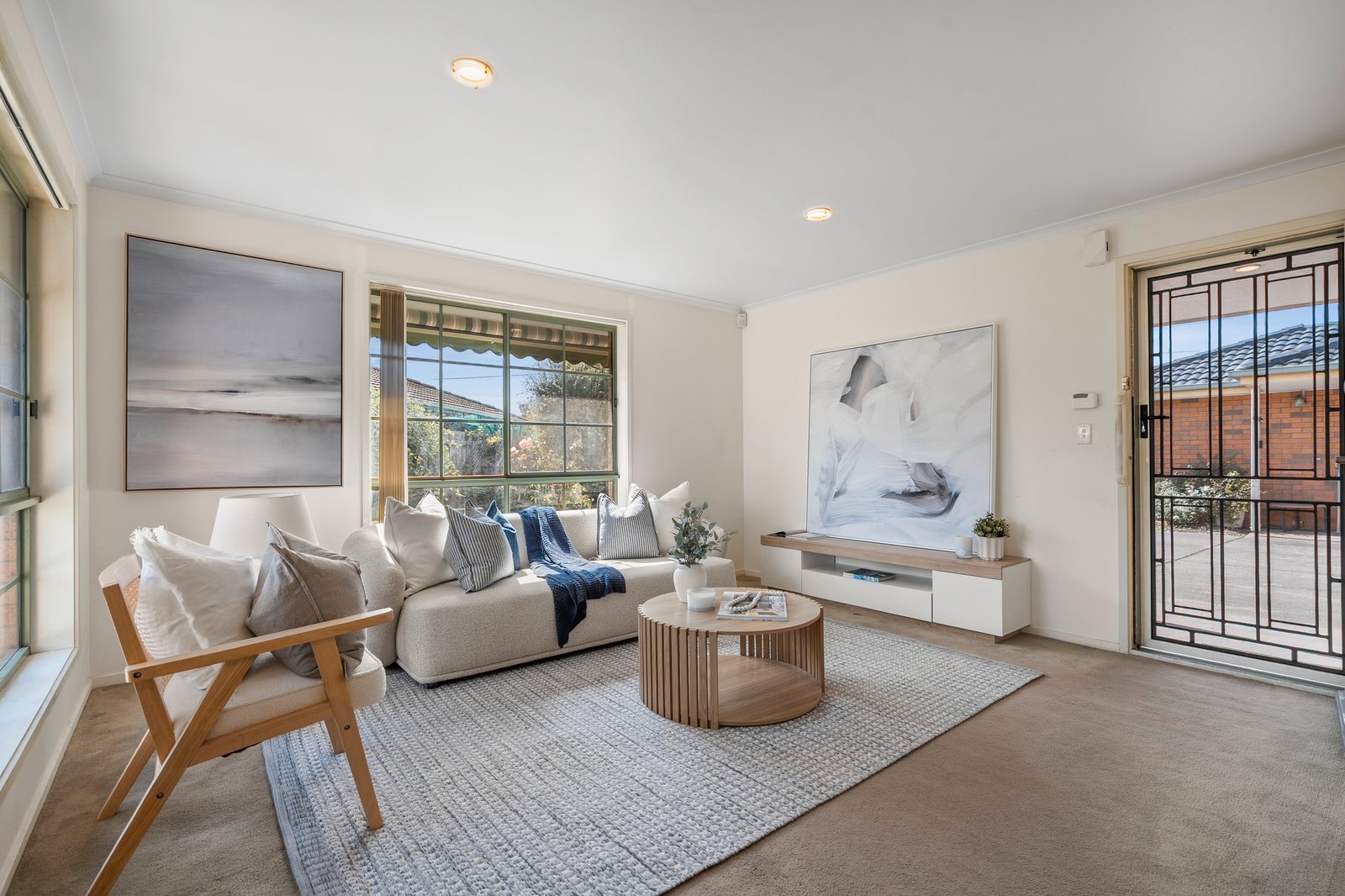 Gallery: 2/21 Coleraine Crescent