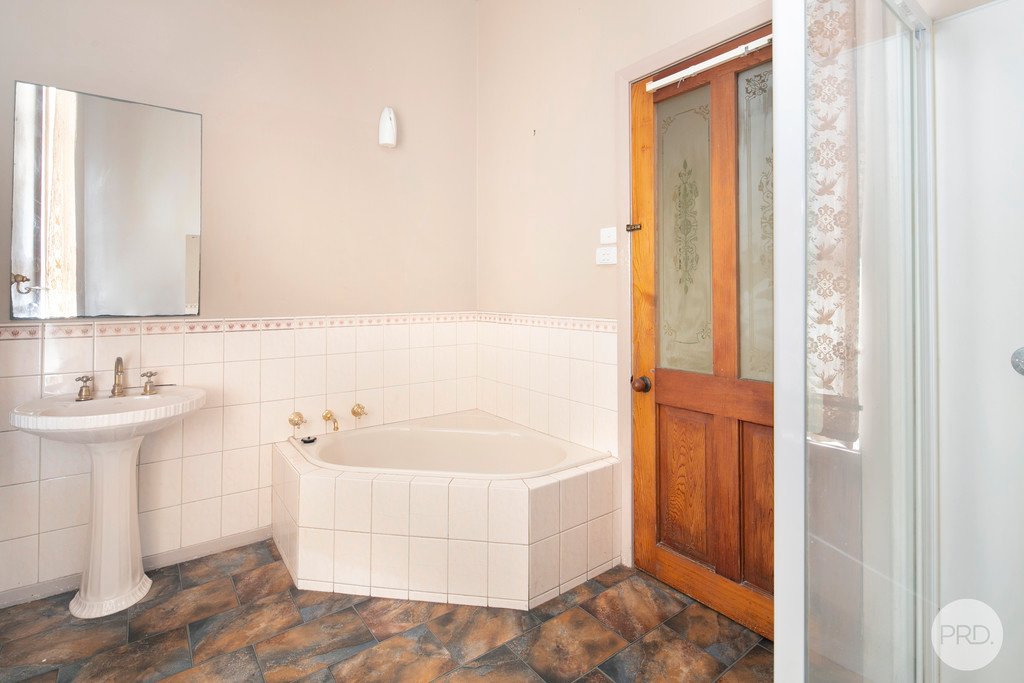 221 Doveton Street South BALLARAT CENTRAL 8