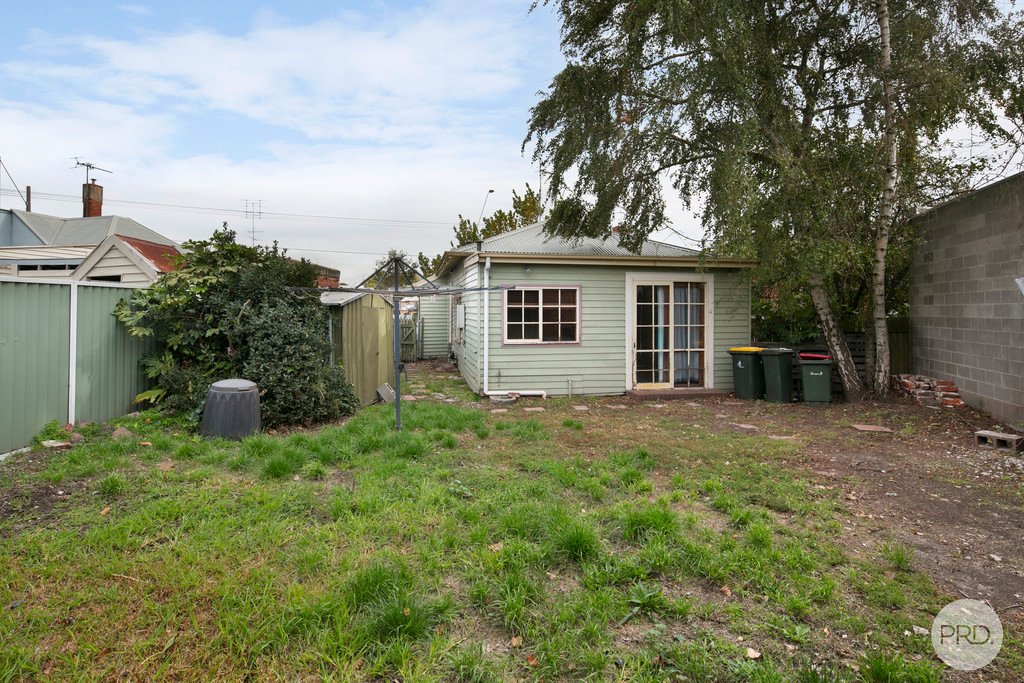 221 Doveton Street South BALLARAT CENTRAL 11