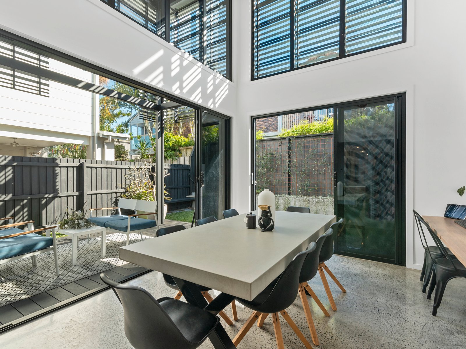 2/21 Hawaii Avenue PALM BEACH 3