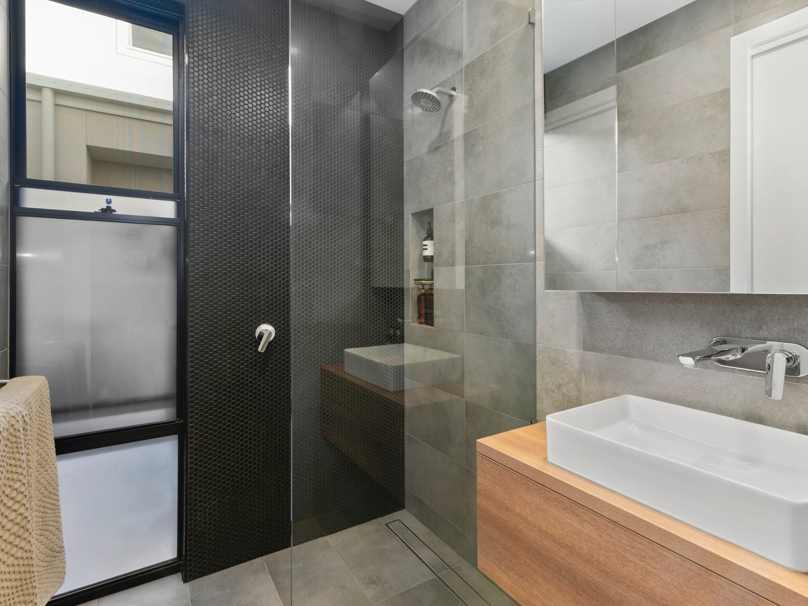 2/21 Hawaii Avenue PALM BEACH 13