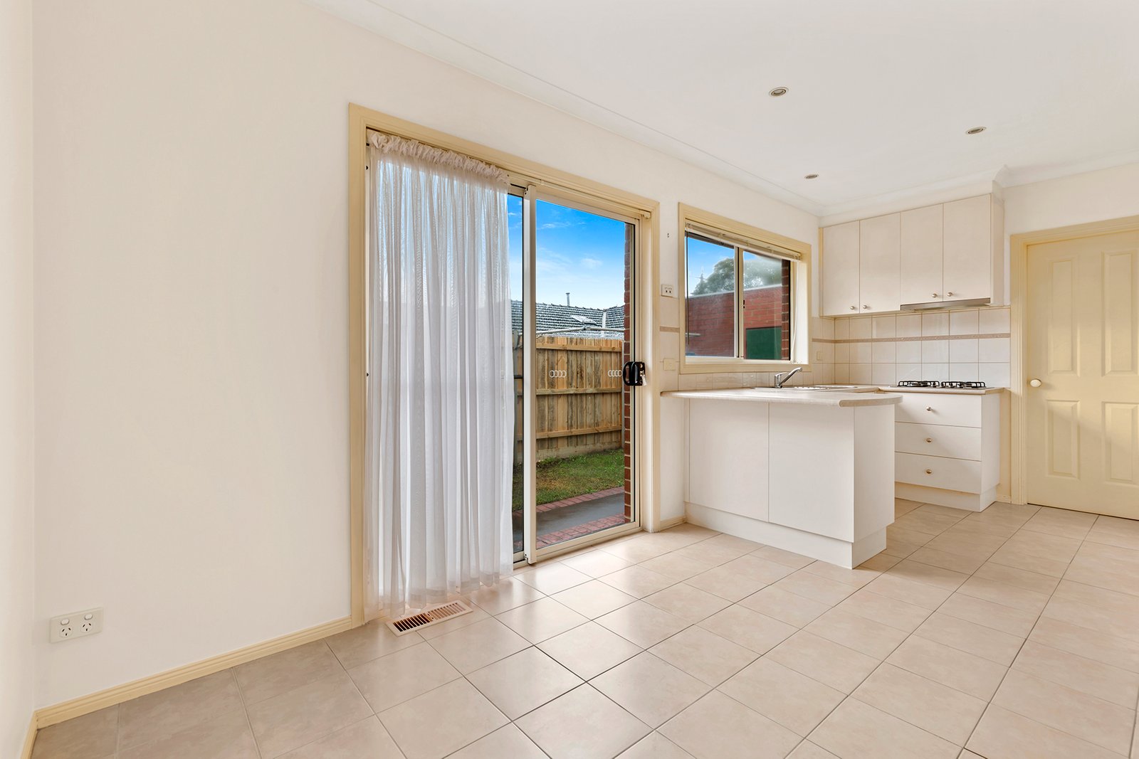 Gallery: 2/21 Loranne Street