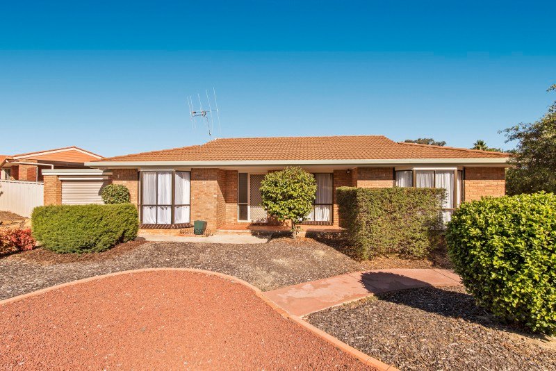 2/21 Mayfield Parade STRATHDALE 1