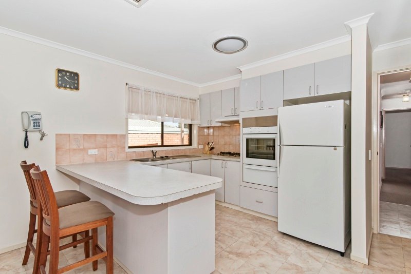 2/21 Mayfield Parade STRATHDALE 2