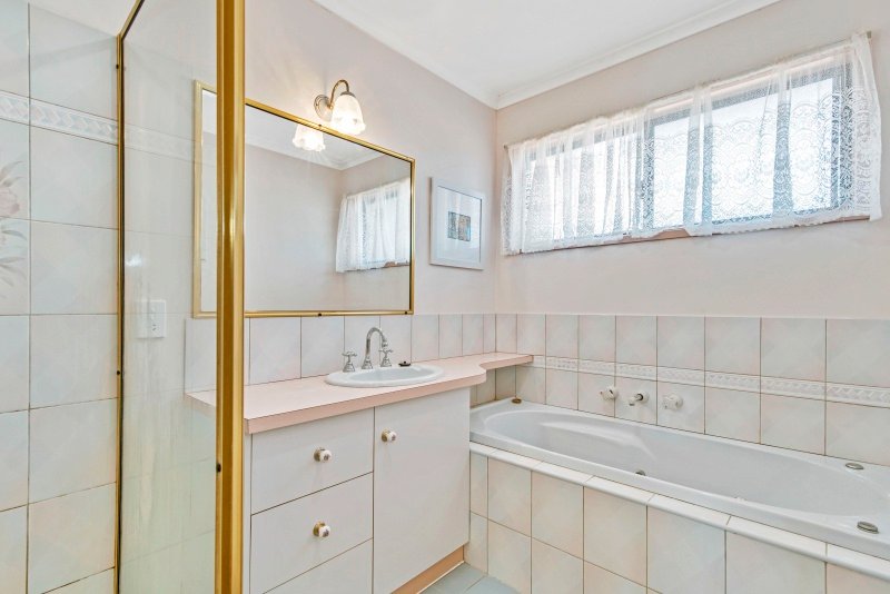 2/21 Mayfield Parade STRATHDALE 6