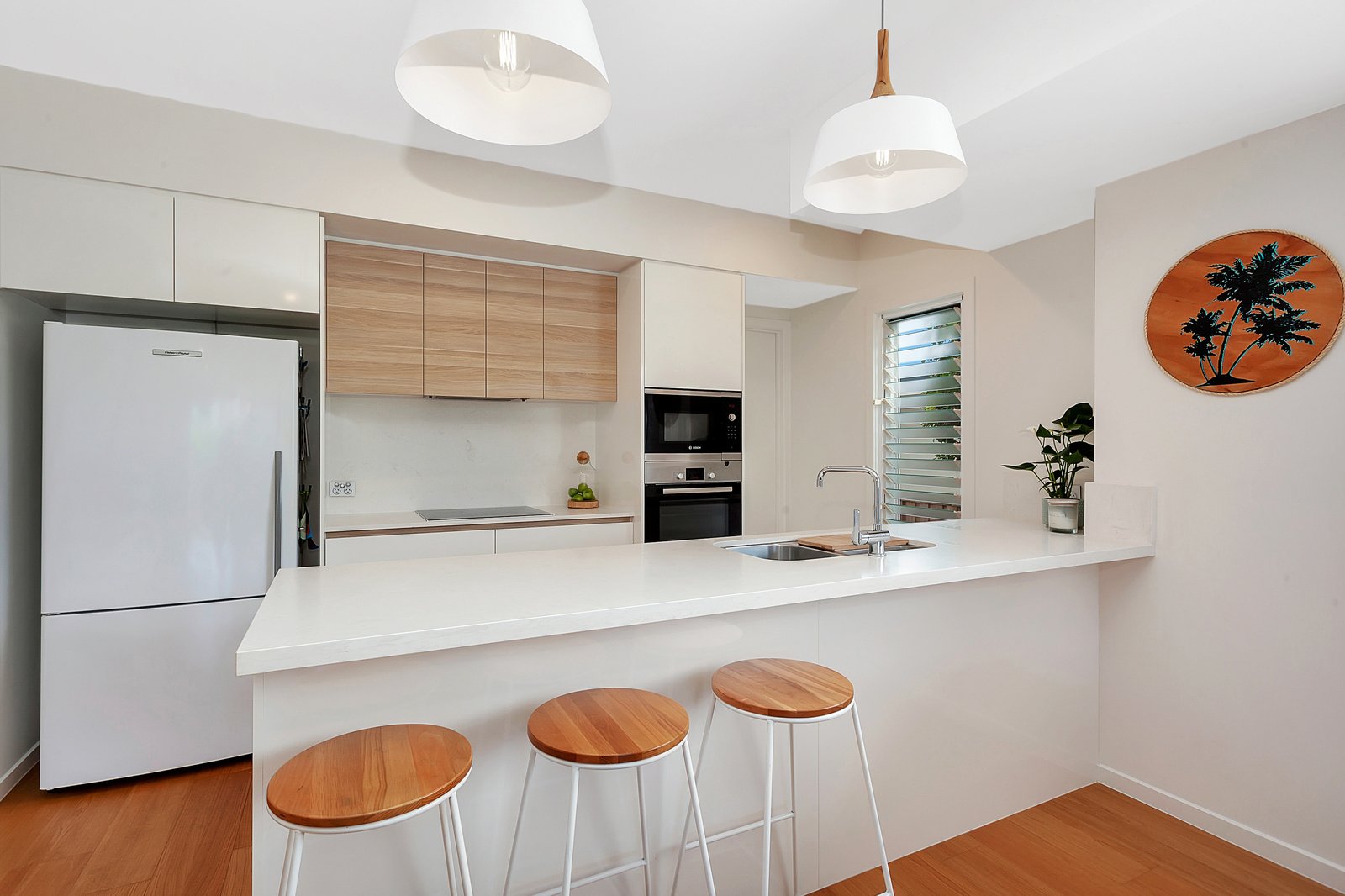 2/21 Nundah Ave  MIAMI 3