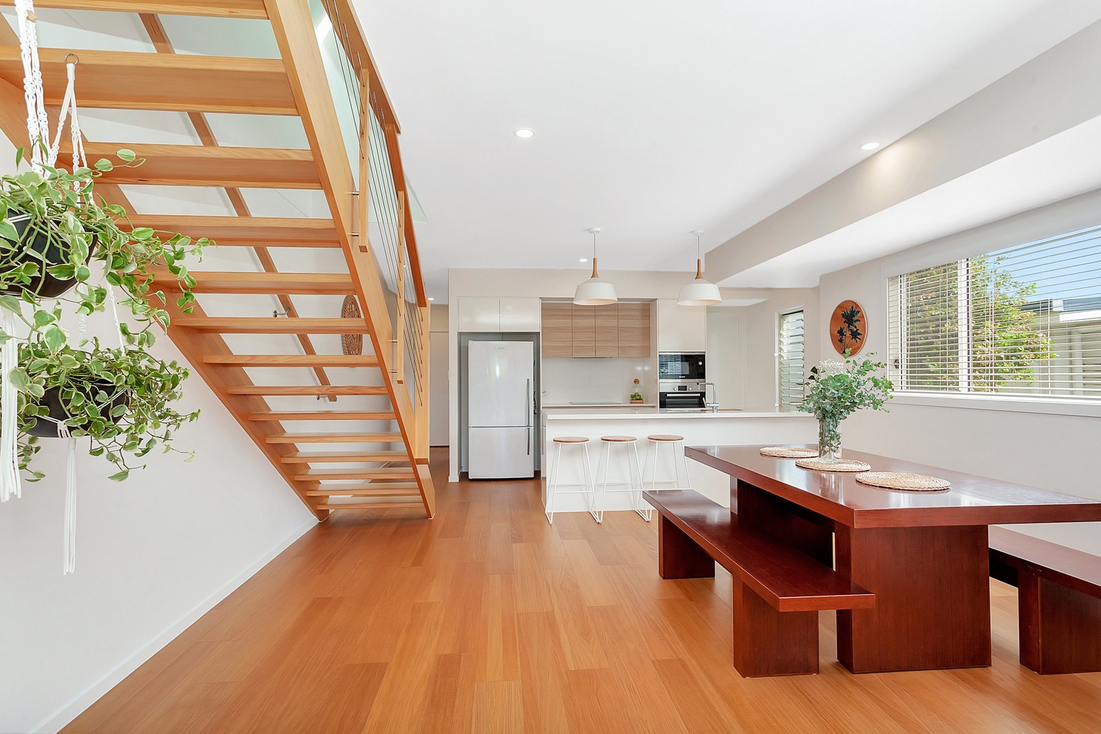 2/21 Nundah Ave  MIAMI 7