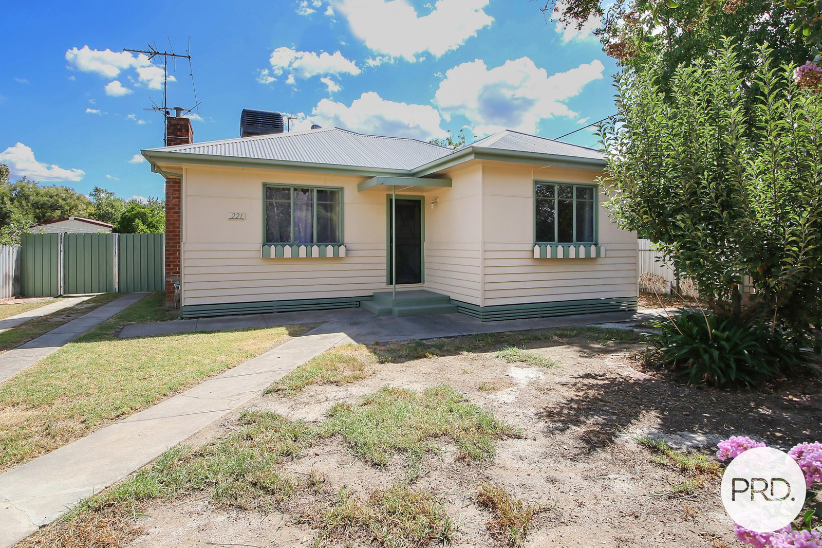 221 Olive Street SOUTH ALBURY 1