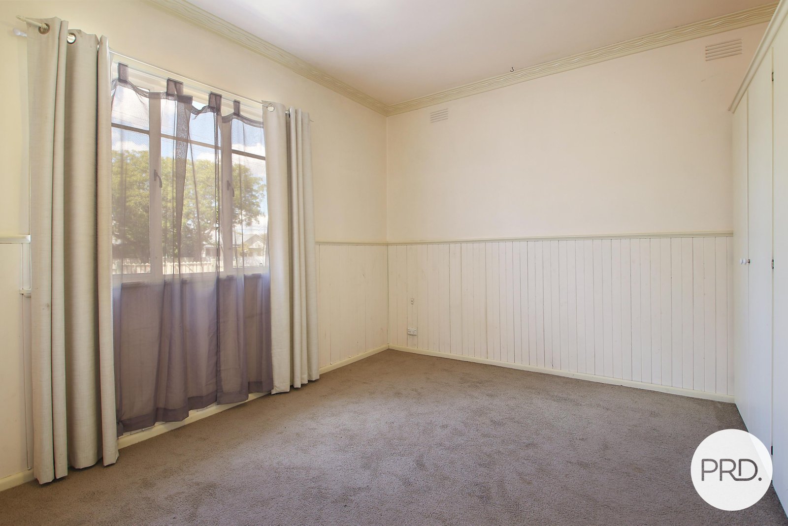 221 Olive Street SOUTH ALBURY 6