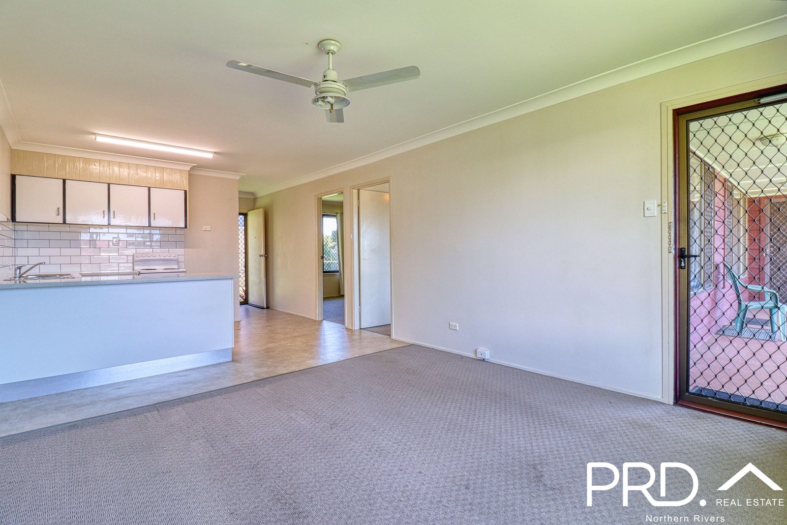 2/21 Phillip Street GOONELLABAH 2