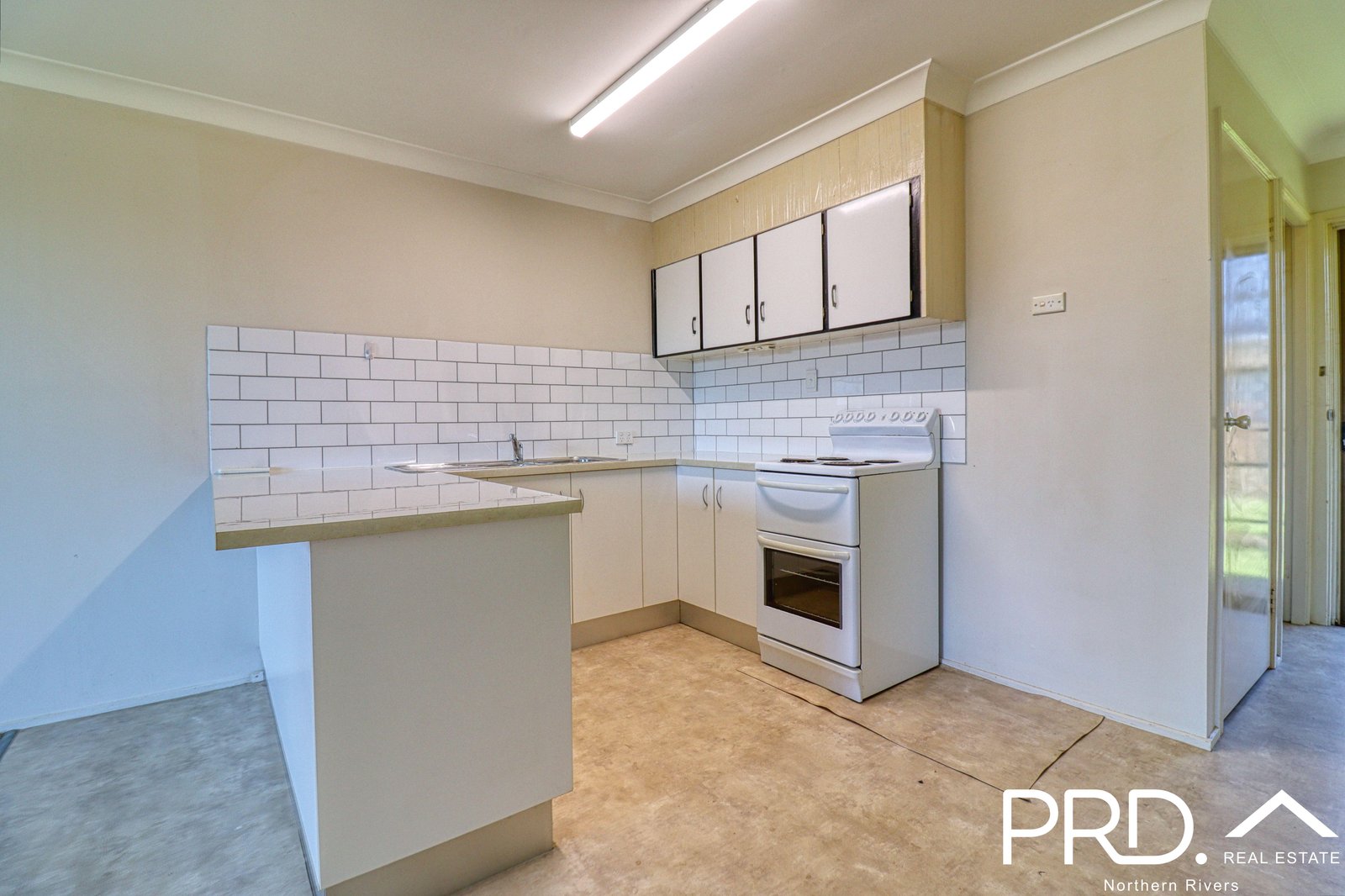 2/21 Phillip Street GOONELLABAH 3