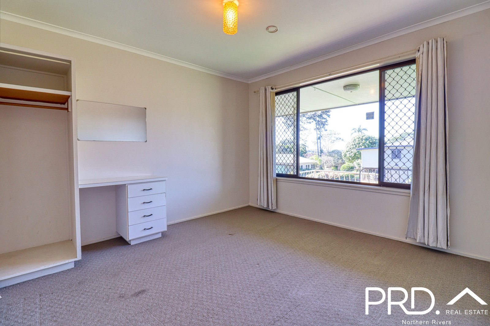 2/21 Phillip Street GOONELLABAH 7