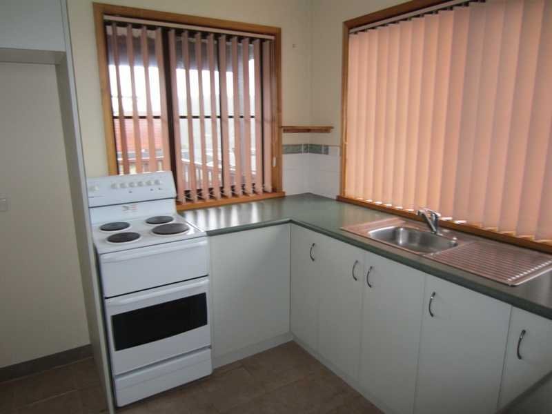 2/21 Quarry Road MORNINGTON 4