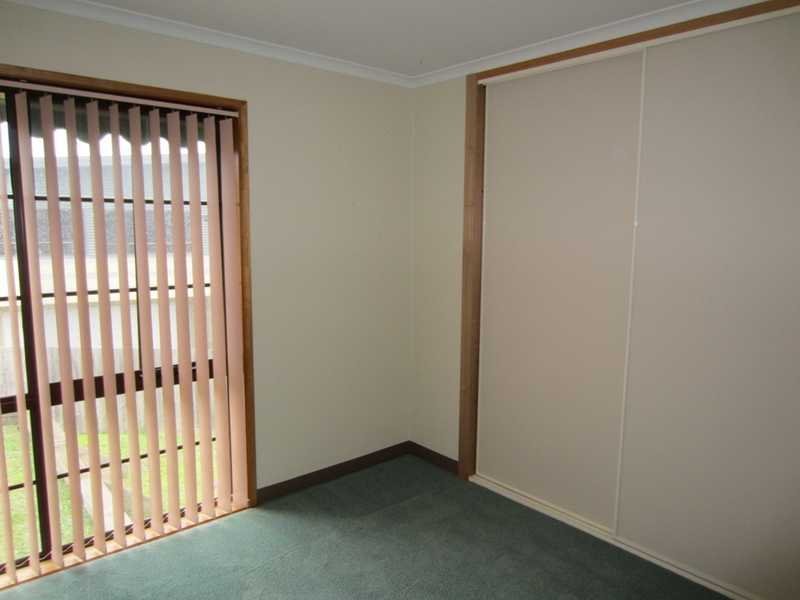 2/21 Quarry Road MORNINGTON 5