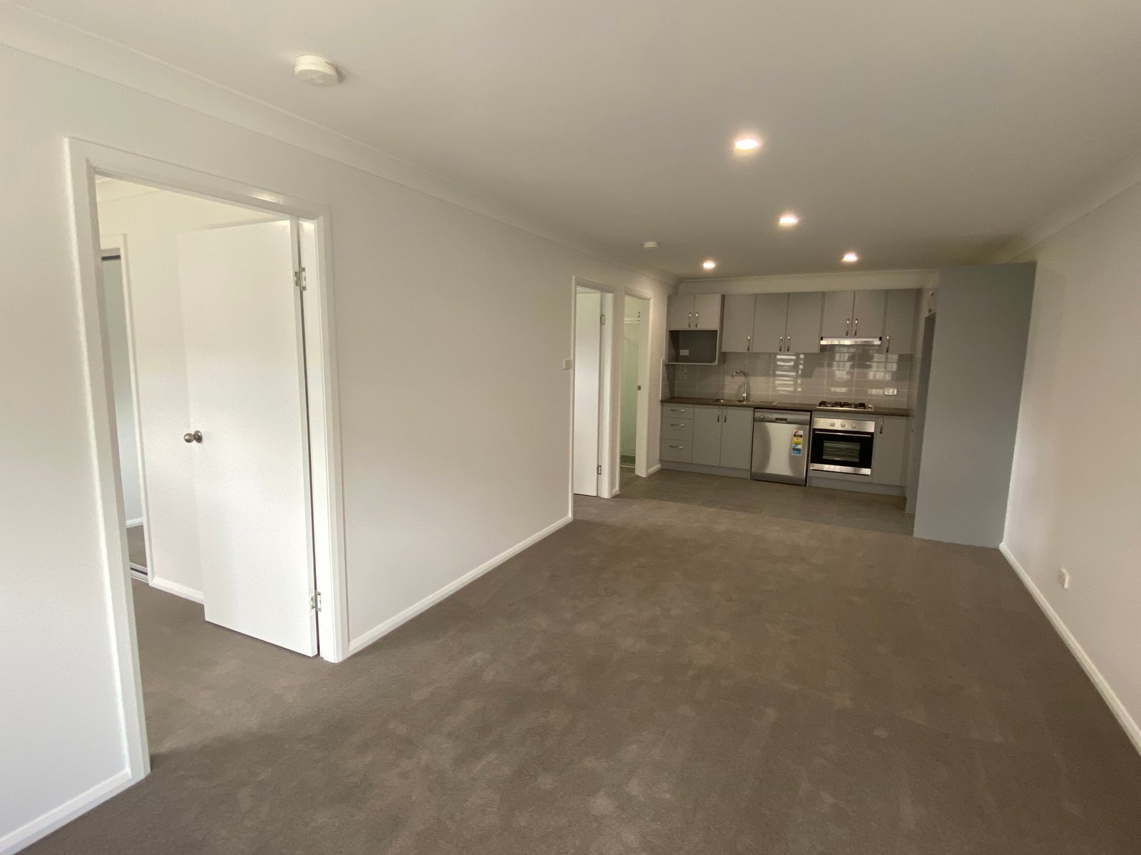 2/21 Reginald Drive TAMWORTH 3