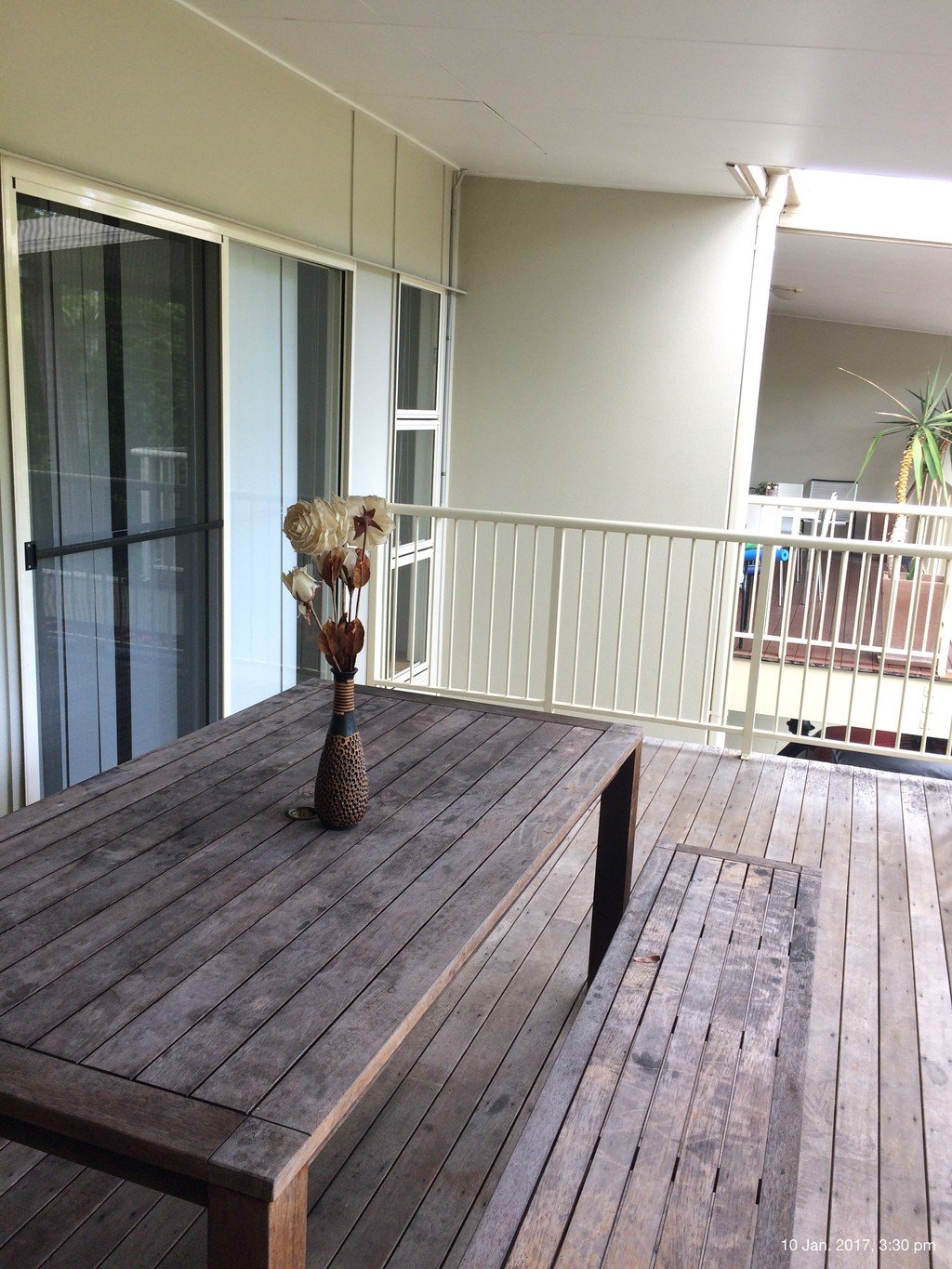 2/21 Shute Harbour Road CANNONVALE 6