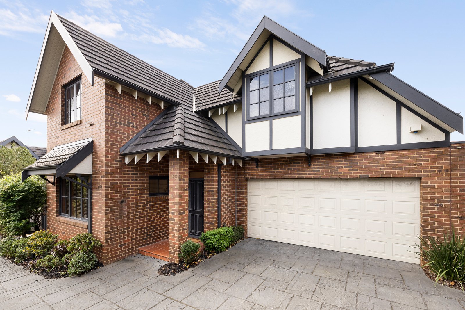 2/21 Somerset Road, Glen Iris, 3146