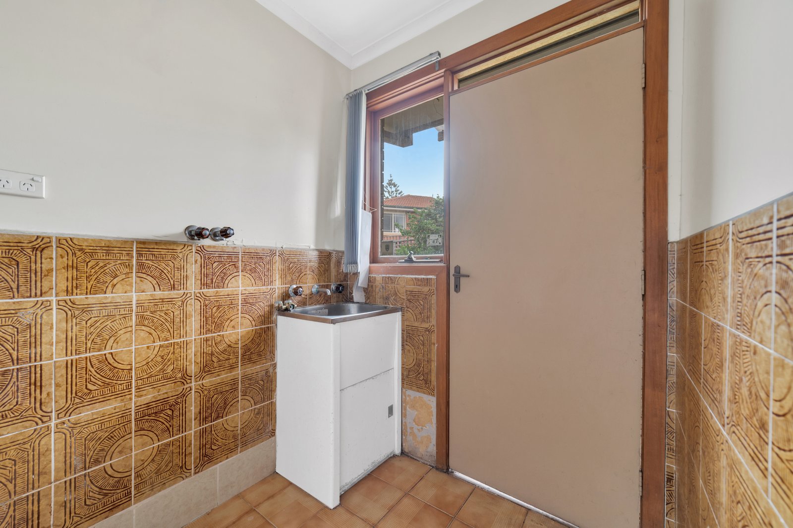 Real Estate and Property in 2/21 Toward Street, Murrumbeena, VIC