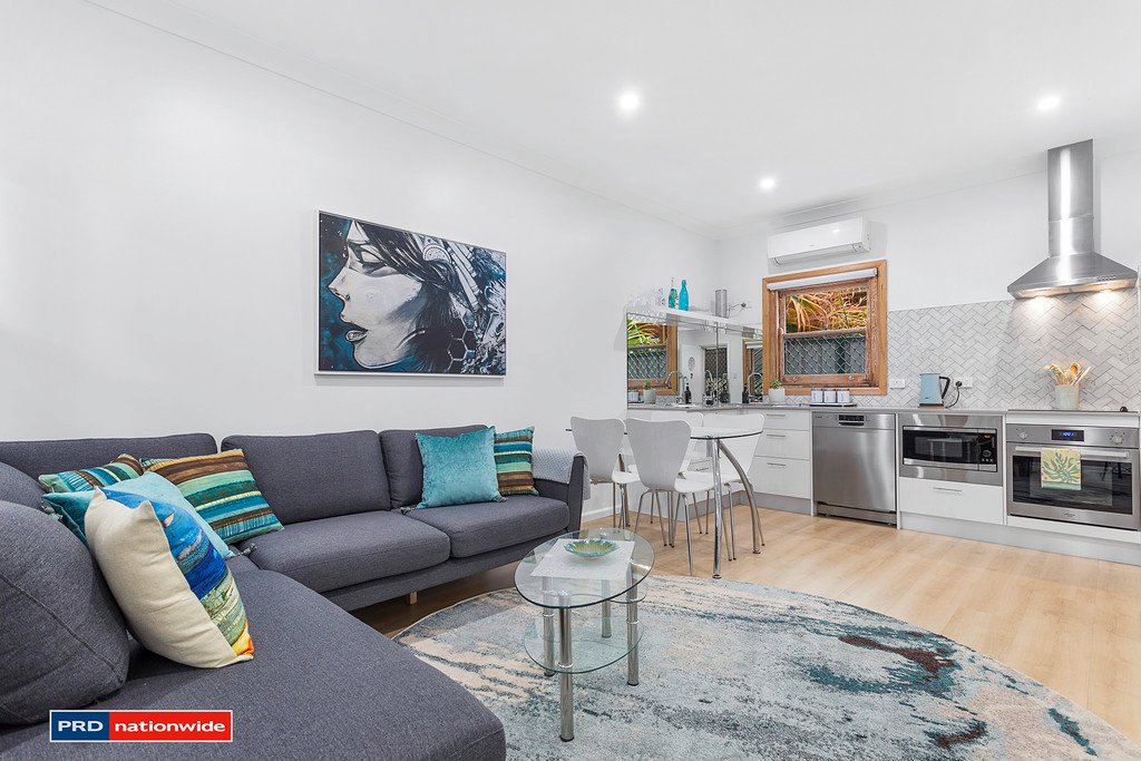 2/21 Victoria Parade NELSON BAY 2