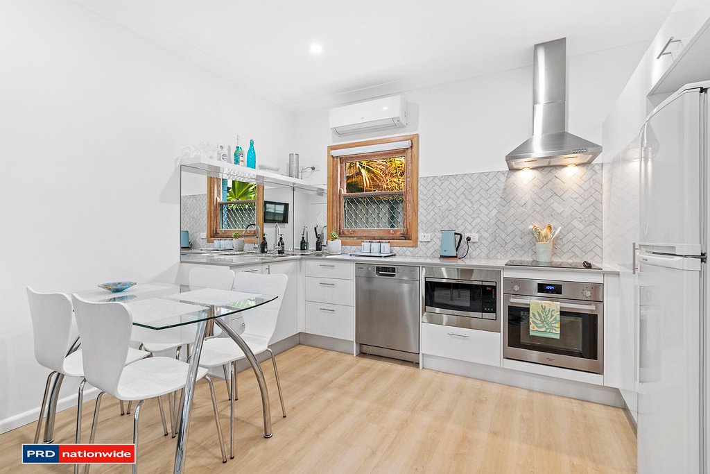 2/21 Victoria Parade NELSON BAY 4