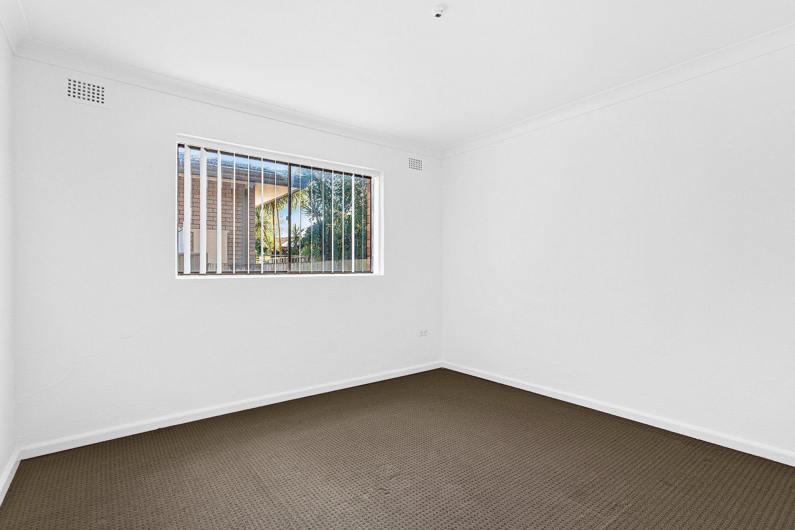 2/21 William Beach Rd  KANAHOOKA 4