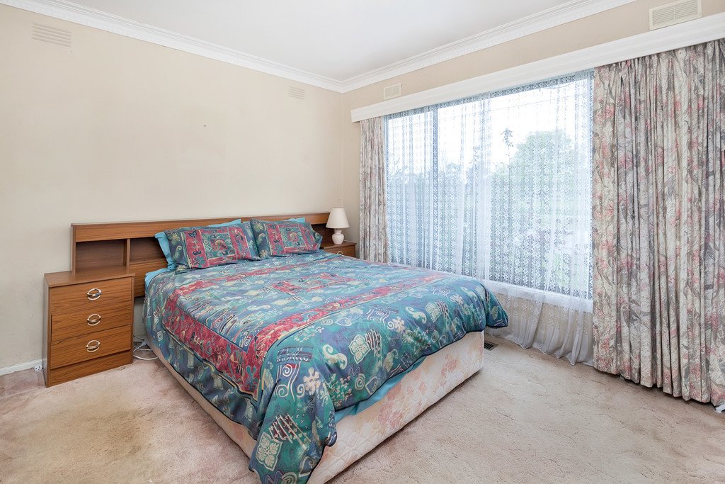 221 Winter Street DELACOMBE 9