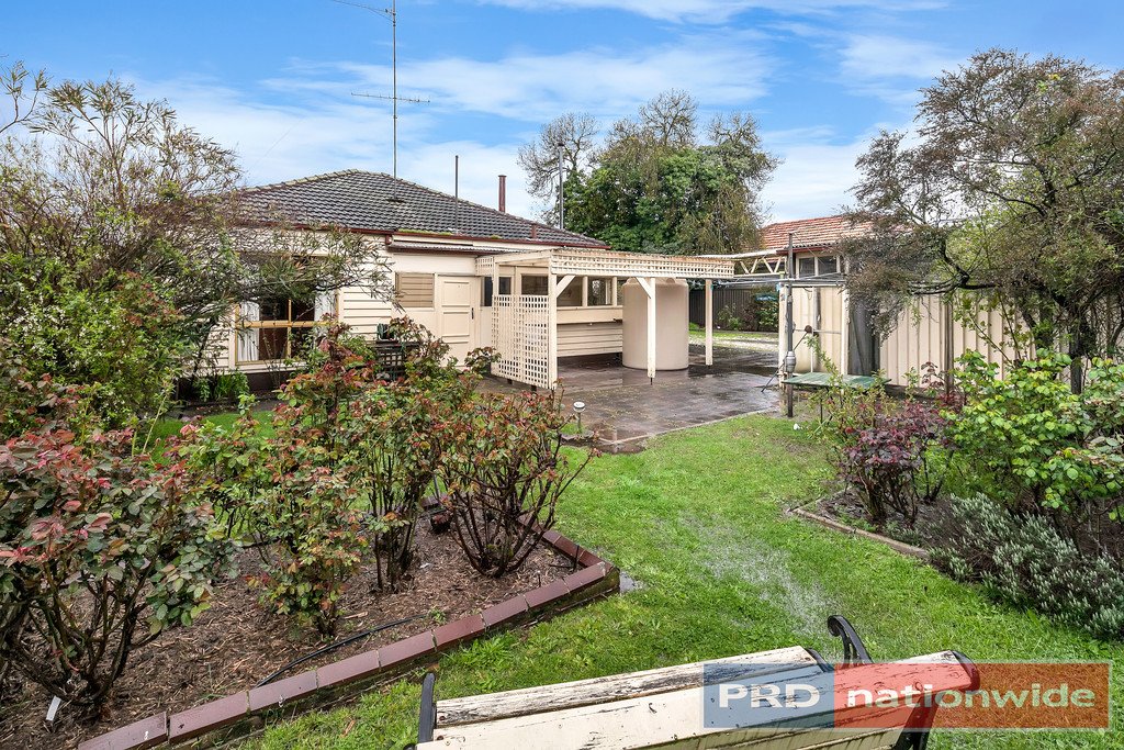 221 Winter Street DELACOMBE 14