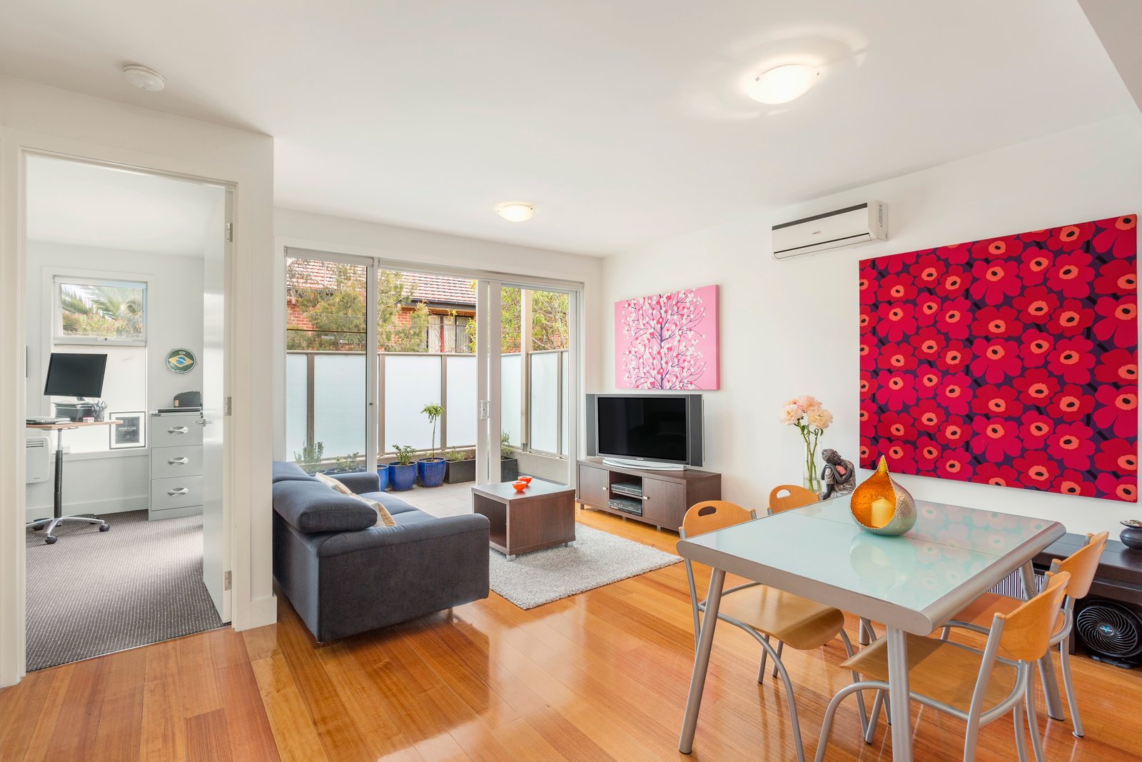 Gallery: 22/10 Tennyson Street