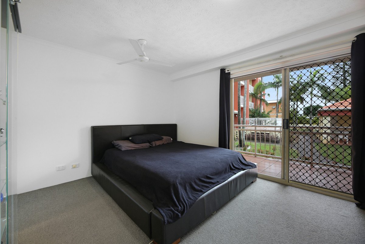 2/2103 Gold Coast Highway Miami 8