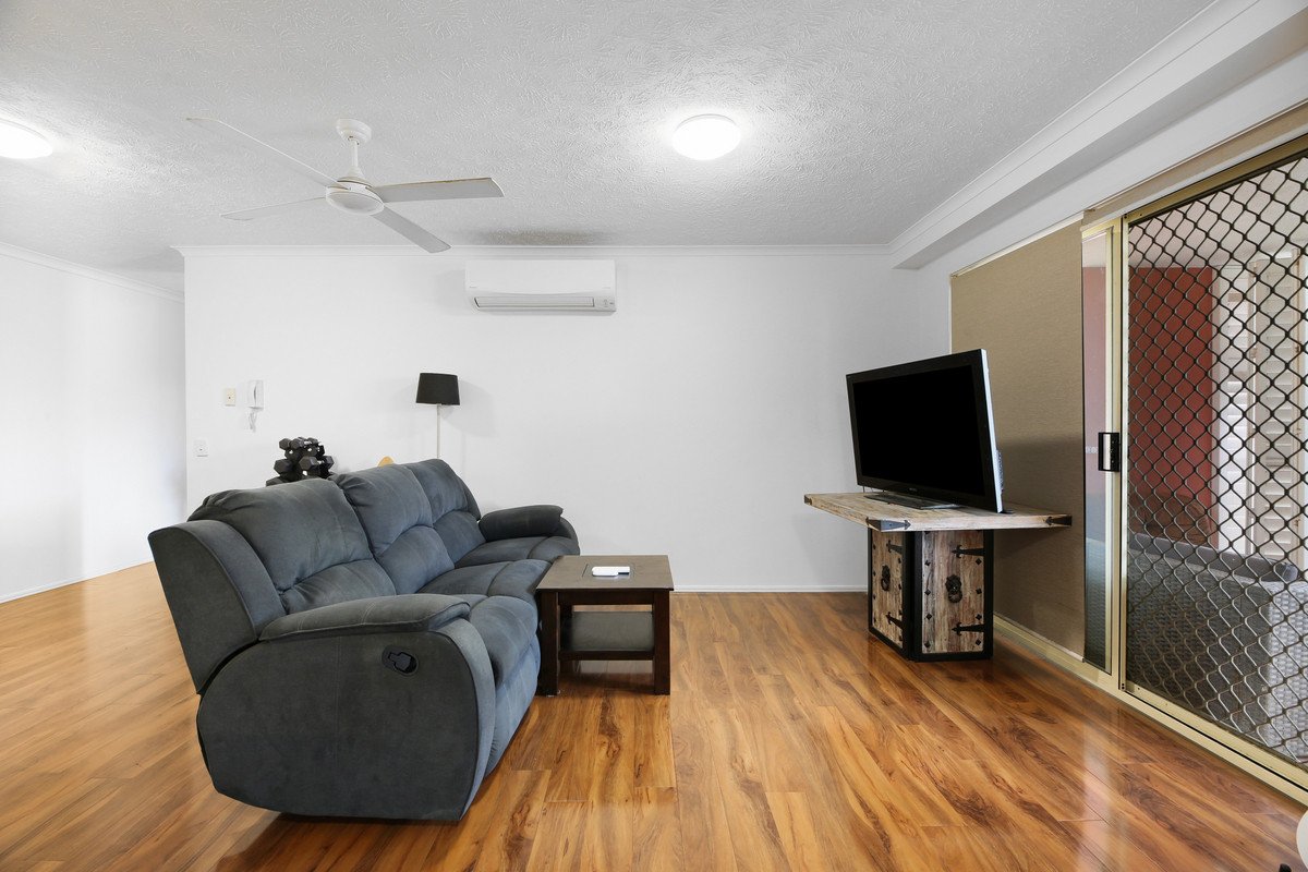 2/2103 Gold Coast Highway Miami 14