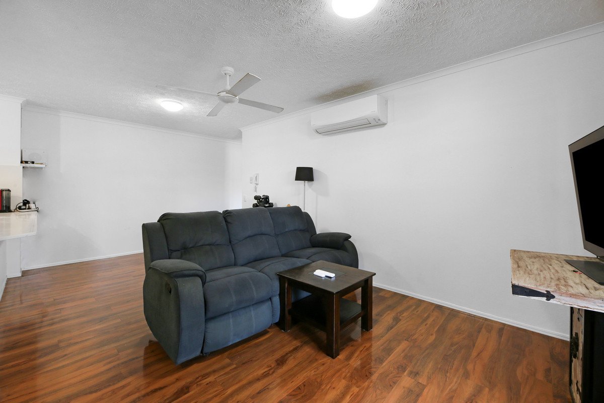 2/2103 Gold Coast Highway Miami 15