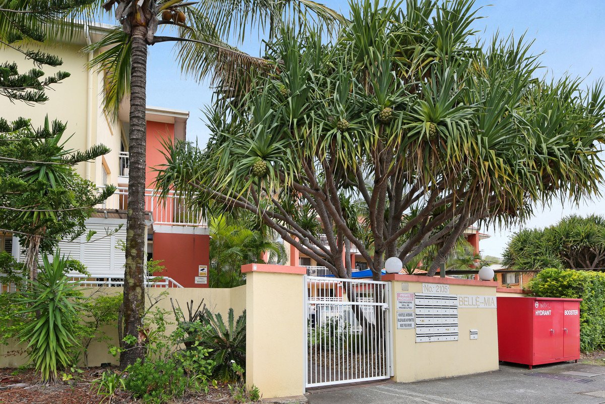 2/2103 Gold Coast Highway Miami 25