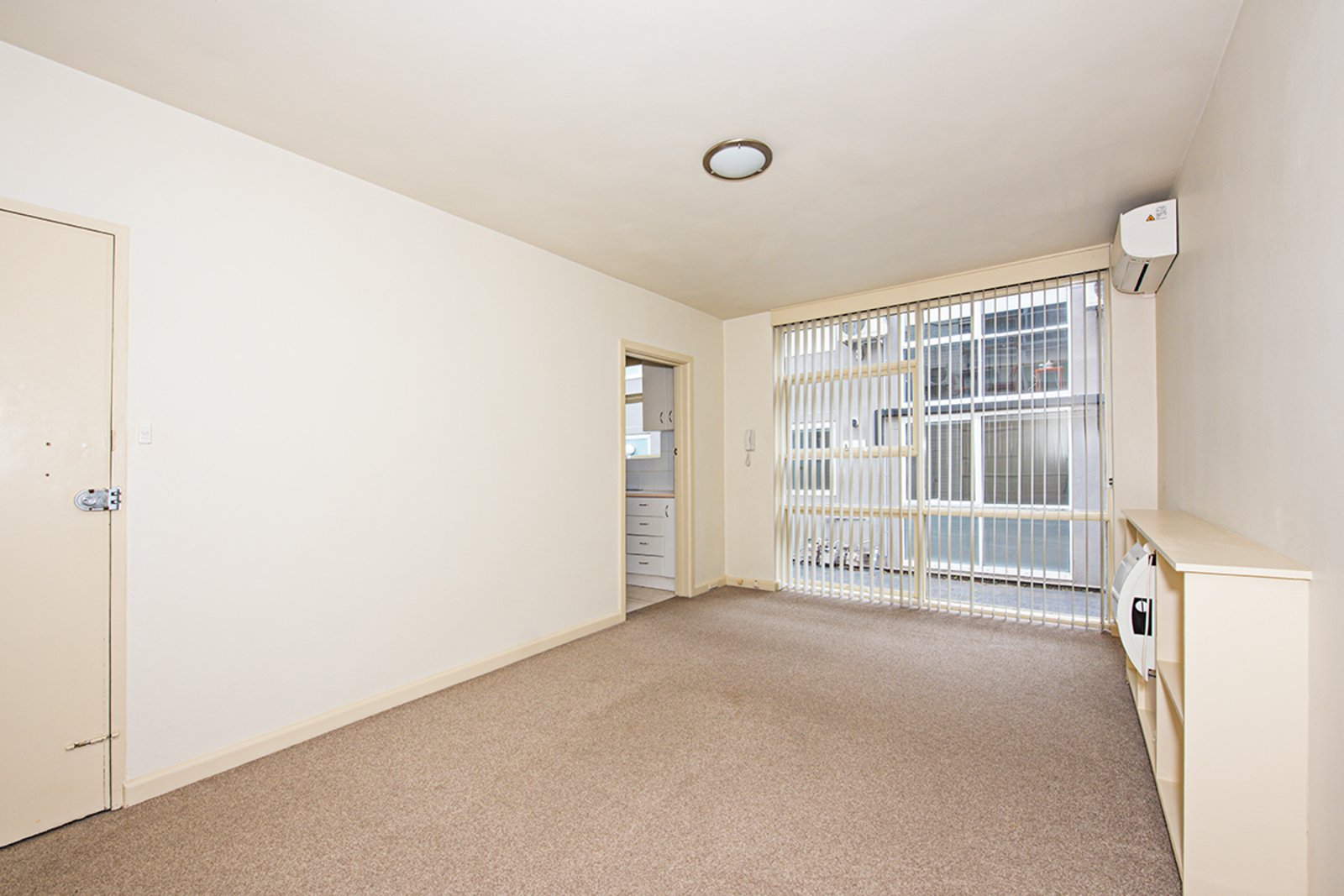 Gallery: 2/211 Williams Road