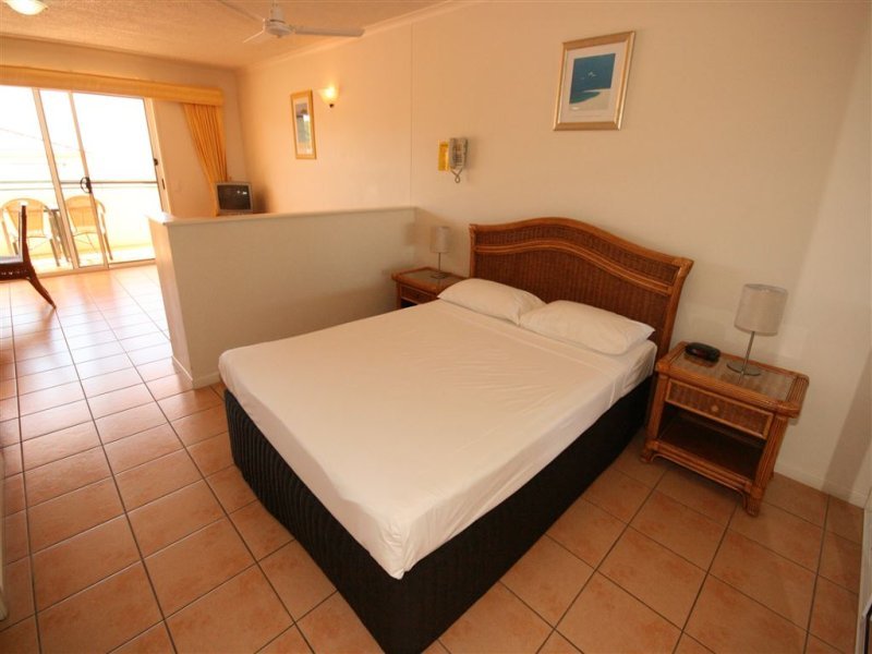 22/115 Shingley Drive AIRLIE BEACH 4