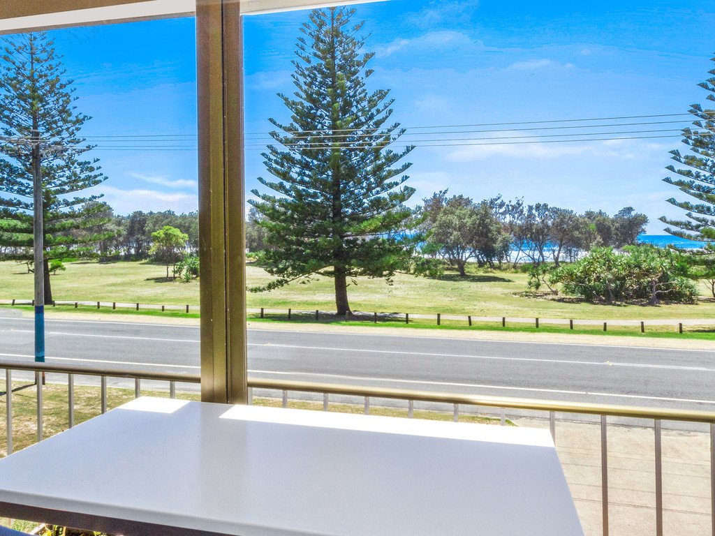 2/212 Marine Parade KINGSCLIFF 1
