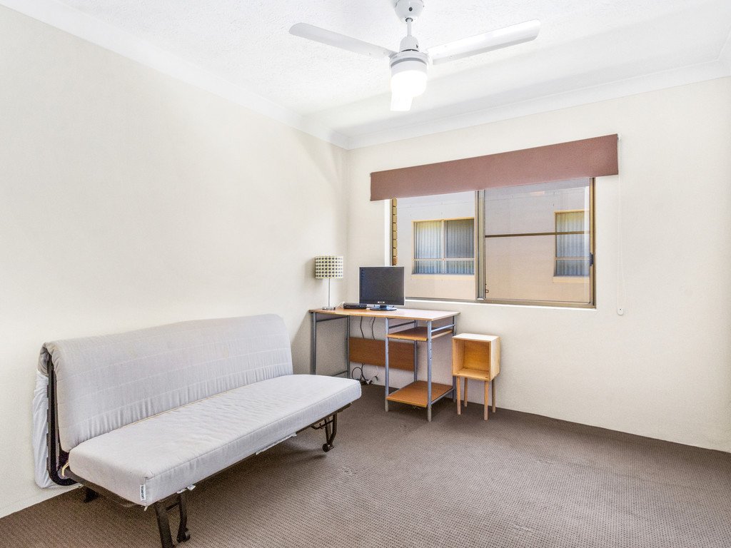 2/212 Marine Parade KINGSCLIFF 9