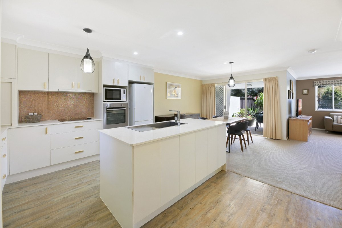 22/12 Promenade Avenue Robina 8