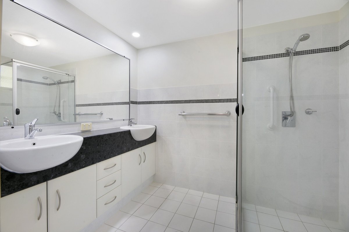 22/12 Promenade Avenue Robina 16