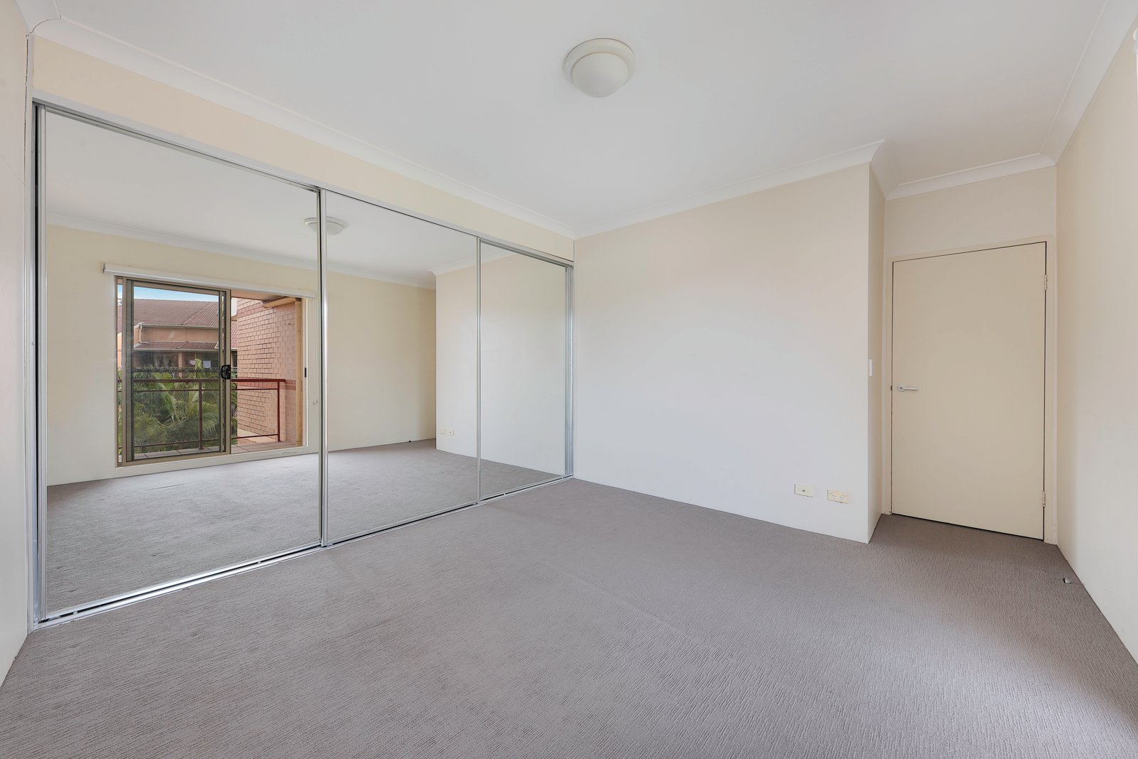 22/125 Banksia Street BOTANY 3