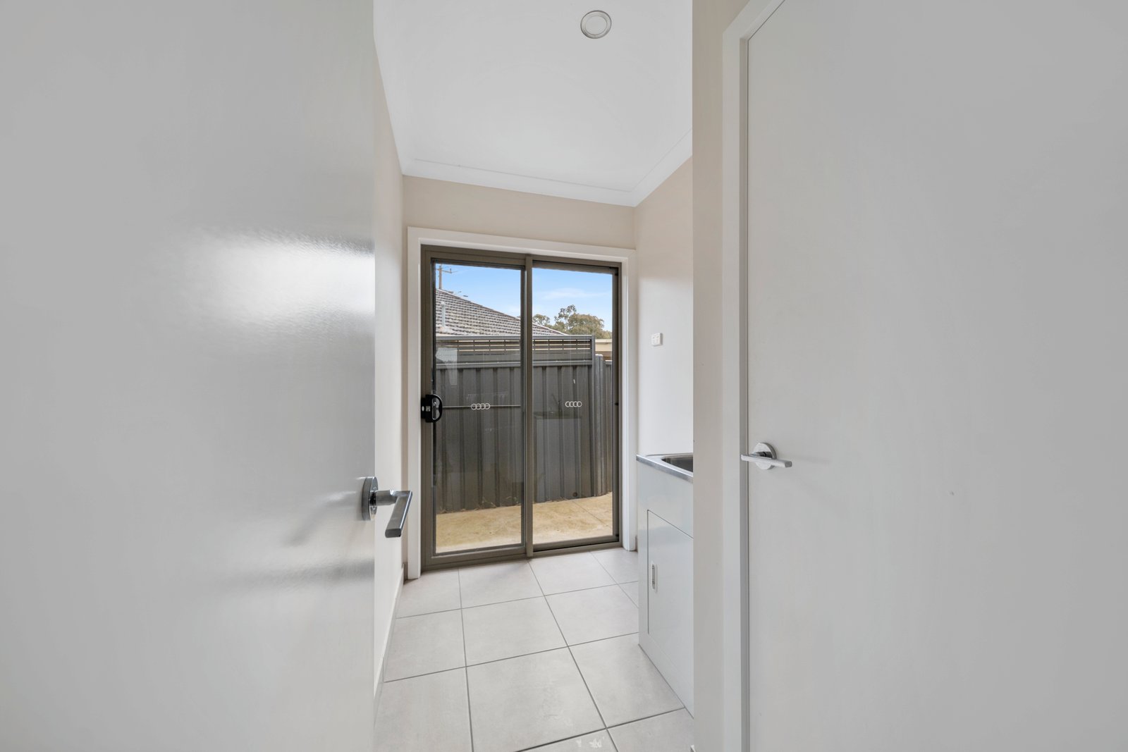 2/213 Holdsworth Rd  NORTH BENDIGO 5