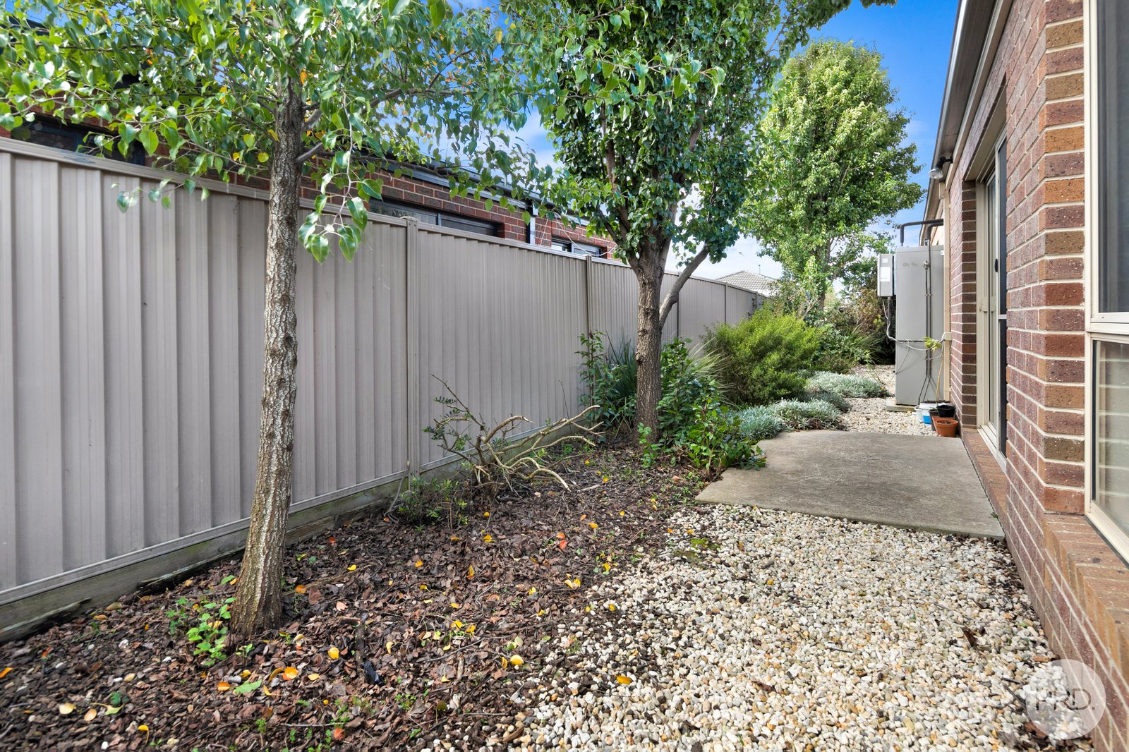 2/213 Kossuth Street SEBASTOPOL 11