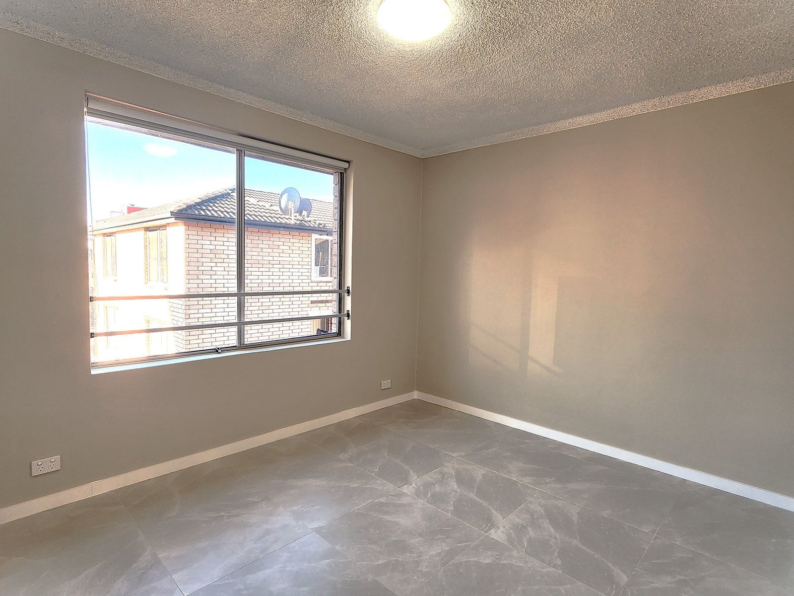 22/13 Speed Street LIVERPOOL 6